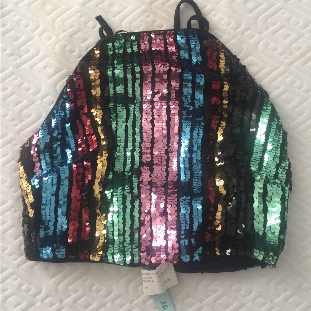 CROP TOP SIZE SMALL
